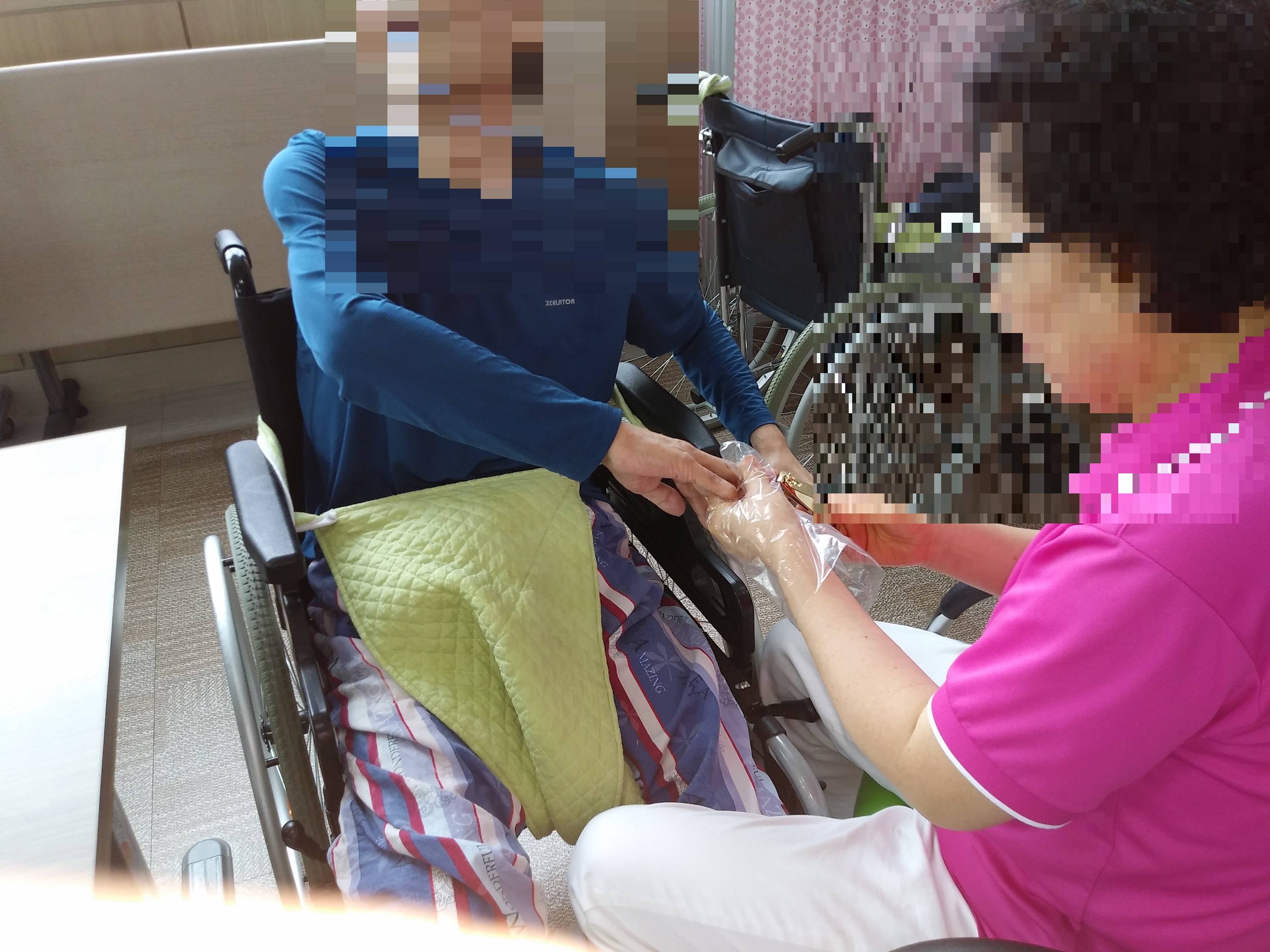 신체인지향상 프로그램-손발맛사지